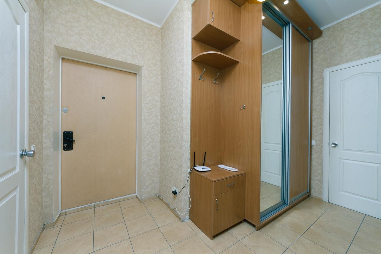 Apartment Poznyaky-Bazhana Κίεβο Εξωτερικό φωτογραφία