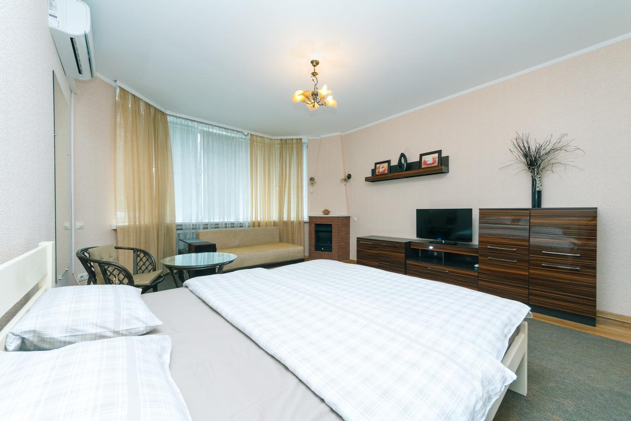 Apartment Poznyaky-Bazhana Κίεβο Εξωτερικό φωτογραφία