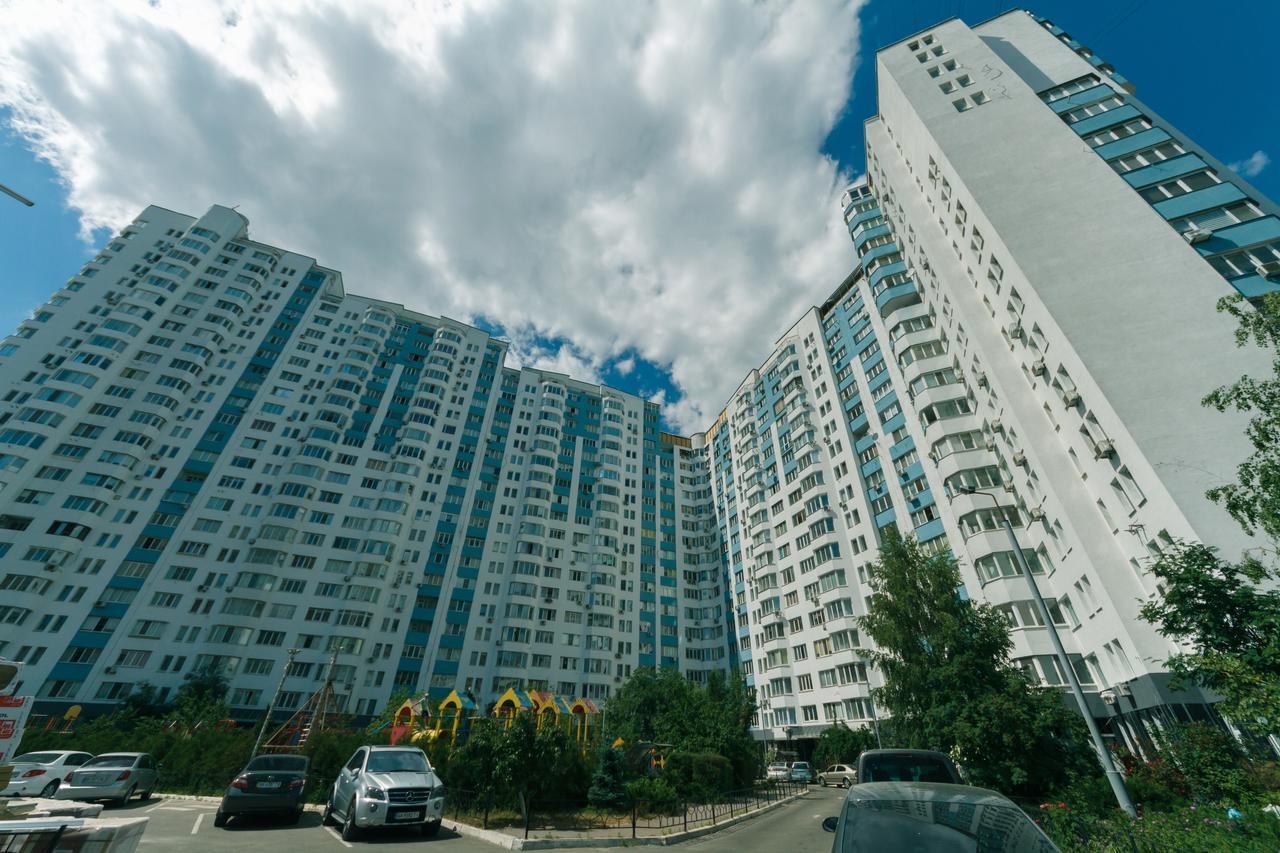 Apartment Poznyaky-Bazhana Κίεβο Εξωτερικό φωτογραφία